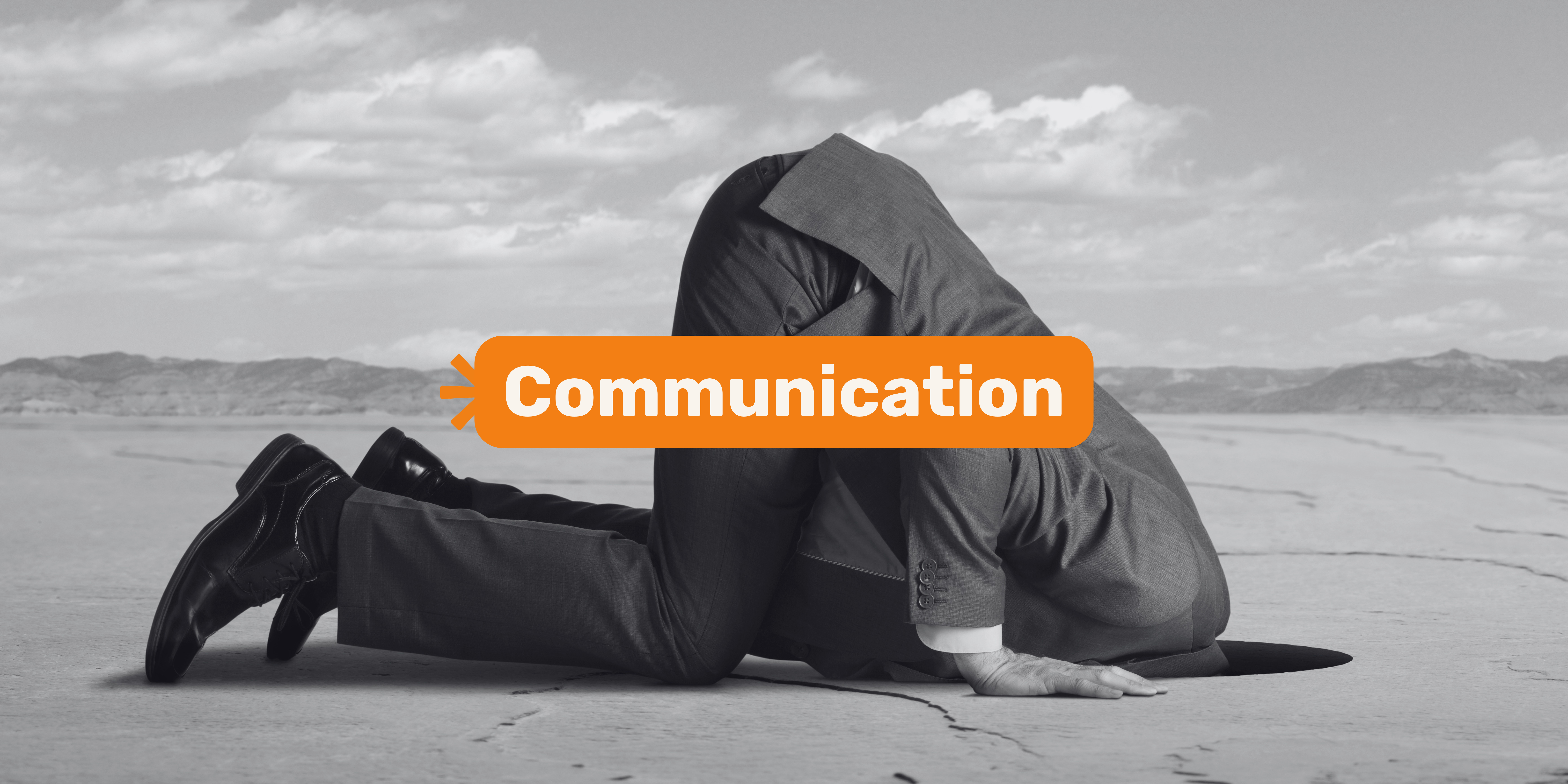 Réunion d'équipe en entreprise illustrant l'importance d'une bonne communication d'entreprise et de la transparence.