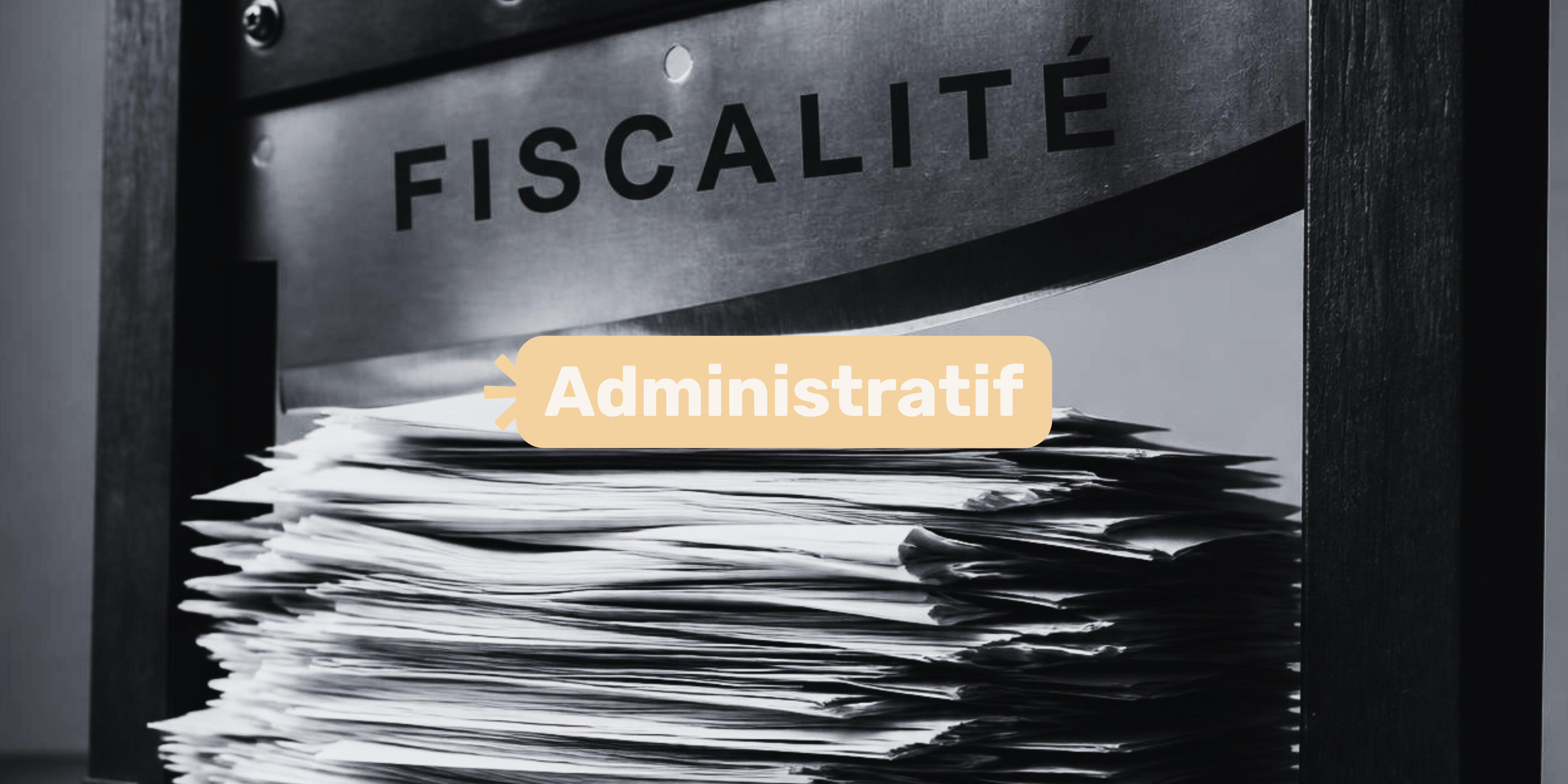 Dossiers comptables et documents officiels illustrant les risques d'un contrôle fiscal en entreprise.